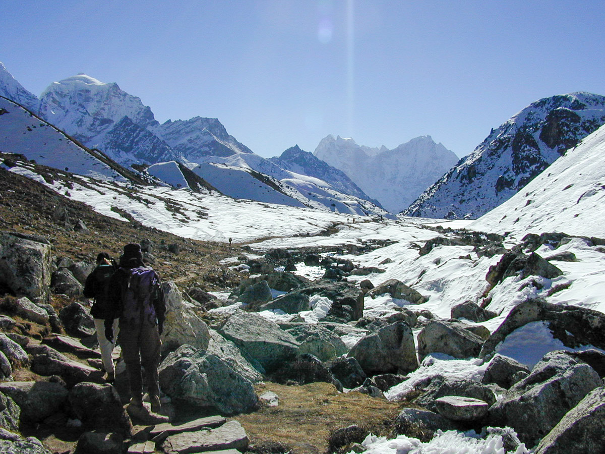 Day 10 - Hike across to Thagnag